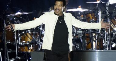 Lionel Richie plans to release a tell-all memoir about his legendary nearly six-decade-long career. Seen at the Fool in Love festival in August 2024