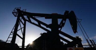 Oil prices bounce after 2-day pullback as investors monitor Middle East