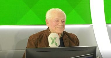 David Jason has called out Hollywood stars that are 'extremely difficult' to work with, as he revealed the touching gift he had been given from his late friend Ronnie Barker