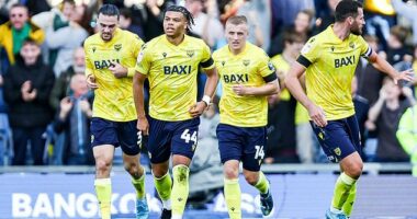 Dane Scarlett’s (second left) injury-time header ensured West Brom’s poor run continued