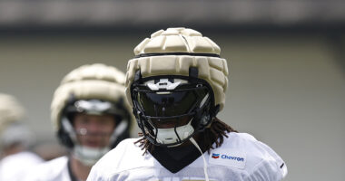 Raiders Trade Pitch Sends Andrus Peat to Saints for Kendre Miller