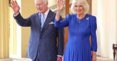 Royal news – live: King Charles and Queen Camilla ‘snub’ by Australian leaders ahead of tour sparks backlash