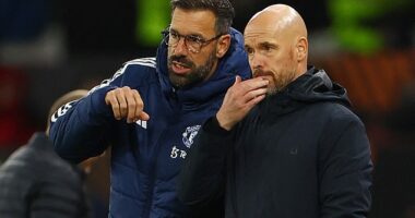 Ruud van Nistelrooy does not want to be seen as the man who went behind Erik ten Hag's back