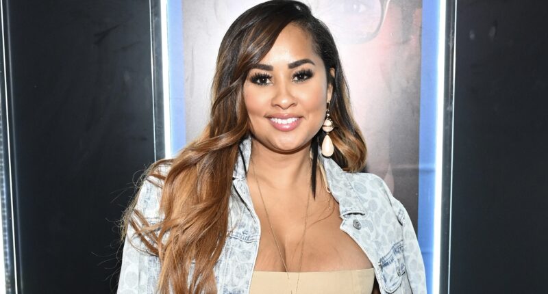 Bae Watch! Tammy Rivera Poses Alongside Her Boo While Out In New York City (WATCH)