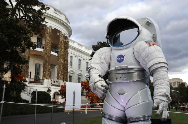 The Astronaut Wears Prada – HotAir