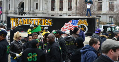 The Teamsters Are Backing the Dockworkers’ Strike.