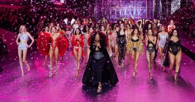 Tyra Banks was joined by the stunning Hadid sisters, veteran star Alessandra Ambrosio and first-timer Ashley Graham in closing out the 2024 Victoria's Secret Fashion Show on Tuesday