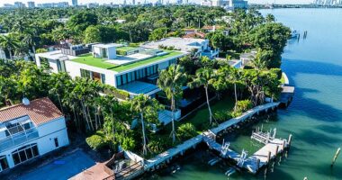 David and Victoria Beckham are set to splash out £60 million on a Miami mega-mansion, overlooking Biscayne Bay