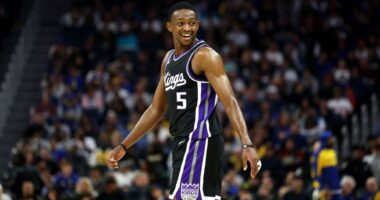 Celebrity Net Worth logo