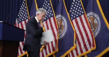 Why The Stats Say Economy Is Good, and Real People Say No! – HotAir