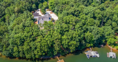Zac Brown Lists Lake House Outside Atlanta For $3.2 Million