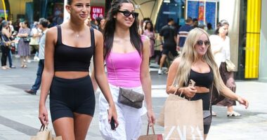 The ANZ bank is now expecting the Reserve Bank to cut interest rates in May instead of February (pictured are shoppers in Sydney)