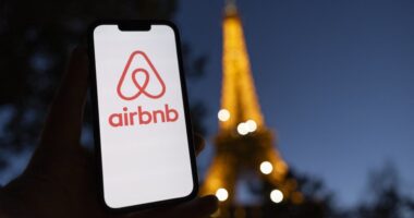 Airbnb is seeing ‘strong demand trends’ — with these caveats