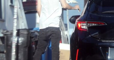 Perhaps no individual better encapsulates Venice's past and present than the young man we spotted shuffling about its backstreets last Thursday