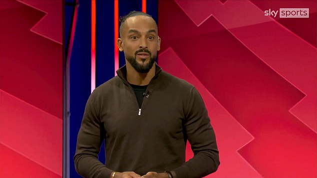 Theo Walcott believes Arsenal made West Ham look like mannequins in the first half of the match
