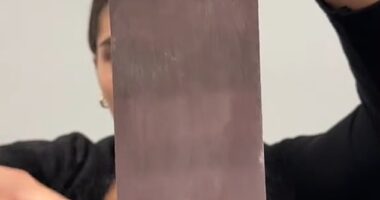 Beauty expert Lucy Seitz ran a simple test on 16 popular brands of protectant spray, sharing with users which ones are worth investing in
