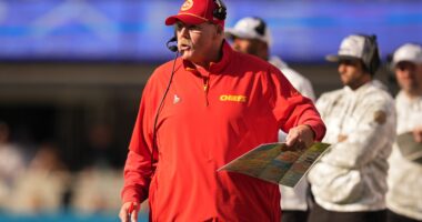 Chiefs to Place TE Peyton Hendershot on IR: Report