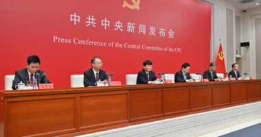 Chinese stock futures slump after stimulus announcement