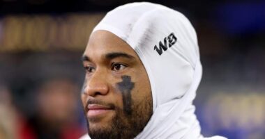Dolphins QB Tua Tagovailoa Hit Hard for Scary Decision vs. Rams