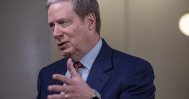 Druckenmiller poured into regional banks in the third quarter