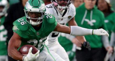 Eagles Criticized For Hampering Saquon Barkley's MVP Efforts