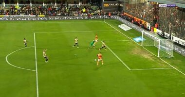 A former Chelsea winger produced a shocking miss during Galatasaray's win against Bodrum