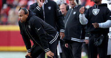 Insider Details Antonio Pierce's Job Status After Chiefs Game