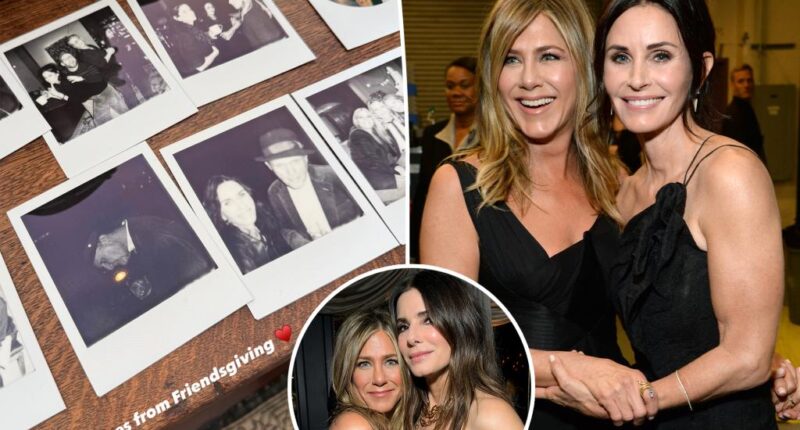 Jennifer Aniston posts heartwarming Friendsgiving pics from holiday party with Courteney Cox