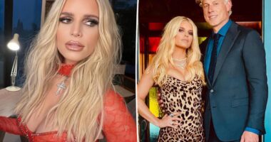 Jessica Simpson's friend told divorce lawyers singer wasn't happy in Eric Johnson marriage