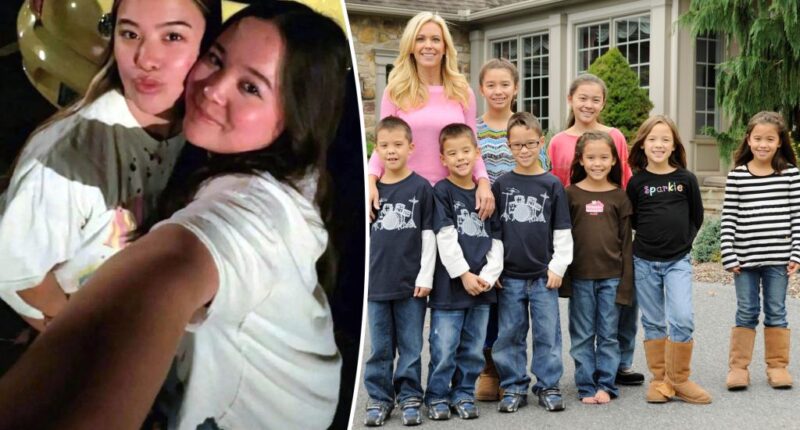 Jon and Kate Gosselin's daughters Hannah and Leah reunite