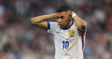 Kylian Mbappe does not want to play for France in its current situation, according to a report