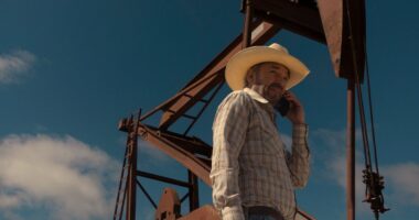 'Landman' Review - Taylor Sheridan's Big Oil Drama Is an Even Bigger Misfire