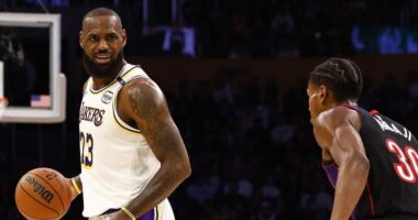 LeBron Throws Subtle Shade at Lakers After Anthony Davis' Injury