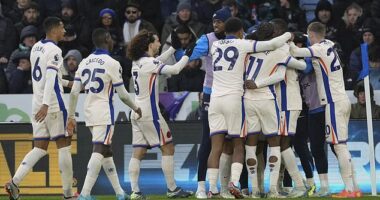 Chelsea beat Leicester 2-1 at the King Power Stadium to remain third in the Premier League