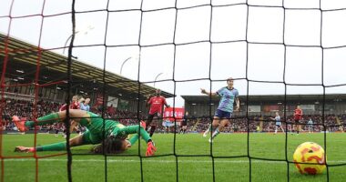 Alessia Russo put Arsenal Women ahead but they were held by Manchester United