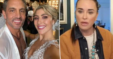 Mauricio Umansky replaced photo of Kyle Richards with Emma Slater