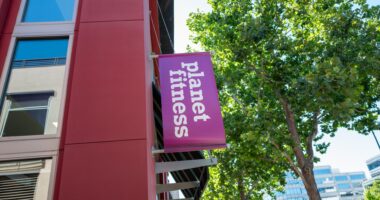 Missing Indiana Man Derek Sink Found Dead In Planet Fitness Tanning Bed