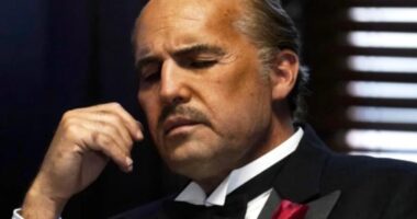 Movie fans stunned as Hollywood star transforms into Marlon Brando for new biopic
