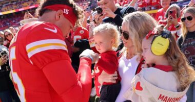 Patrick Mahomes Gets Note From Wife Brittany on Chiefs-Broncos