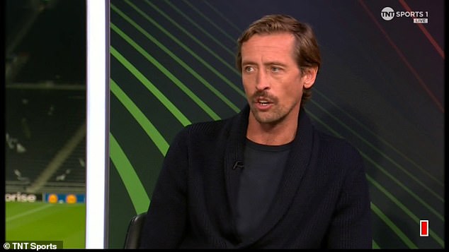 Former Tottenham striker Peter Crouch believes that Spurs need to end their trophy drought this season