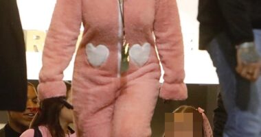 Selena Gomez proved to be the fun older sibling once again as she took her sister Gracie Teefey to Sabrina Carpenter Los Angeles concert on Sunday