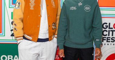 Kiyan Anthony (R) the son of NBA legend Carmelo Anthony (L) has committed to Syracuse