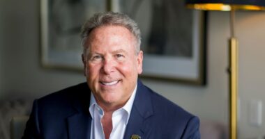 Stephen Cloobeck Net Worth