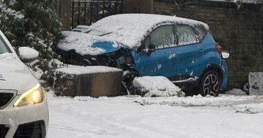 Police are appealing for any witnesses to come forward after a 34-year-old man died in Shipley, West Yorkshire when his blue Renault Captur smashed into a wall