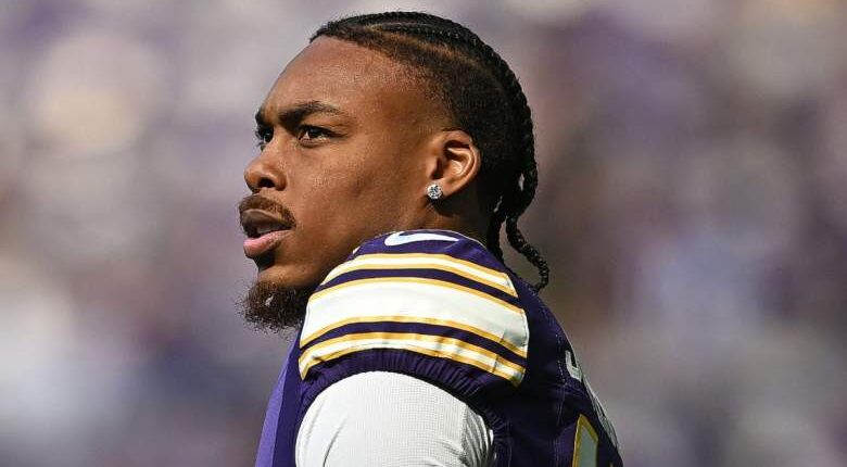 Titans Rookie Fires Back at Vikings’ Justin Jefferson for Trash Talk