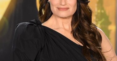 Idina Menzel, Kristin Chenoweth and Michelle Yeoh rocked swoon-worthy hairstyles at the Wicked premiere that could look just as stylish on the street