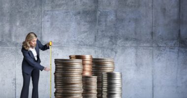 Will a big firm managing your money boost your odds of financial success?
