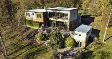 Wiz Khalifa's surprisingly 'normal' $1.3 million home has shocked social media users