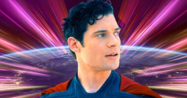 Clark Kent and Lois Lane Lock Eyes in New ‘Superman’ Image