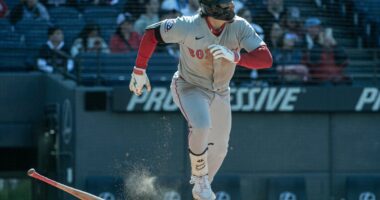 Cleveland fan ejected for heckling Red Sox star Jarren Duran, who revealed suicide attempt